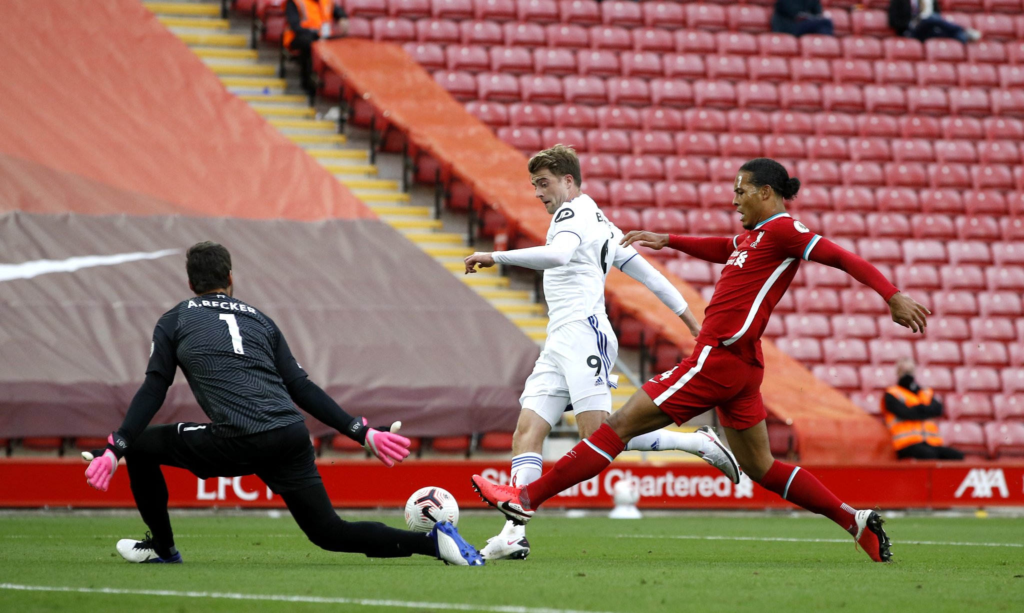 终判罚进球 终判罚进球